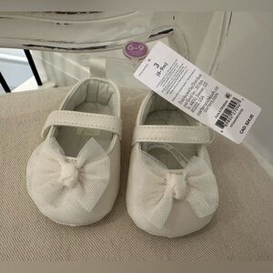 🦢6~9 Mth Fancy Ivory Baby Shoes with Tulle Bow NWT